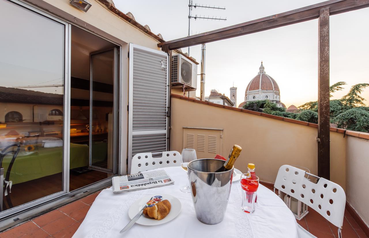 Penthouse Le Terrazze Duomo View Apartment ฟลอเรนซ์ ภายนอก รูปภาพ